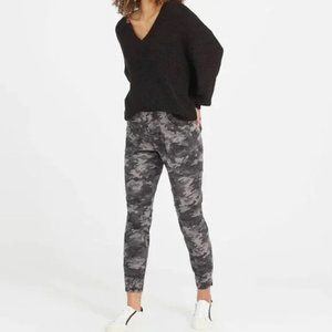 New Spanx Stretch Twill Cargo Grey/Black Jogger